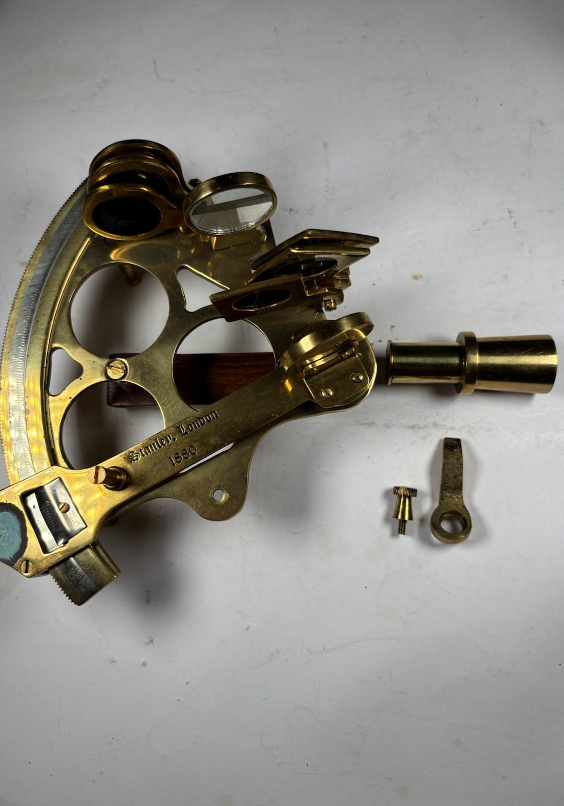 Image of Reproduction sextant