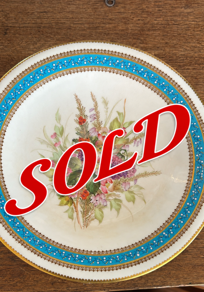 Image of SOLD Worcester tazza, beautifully detailed